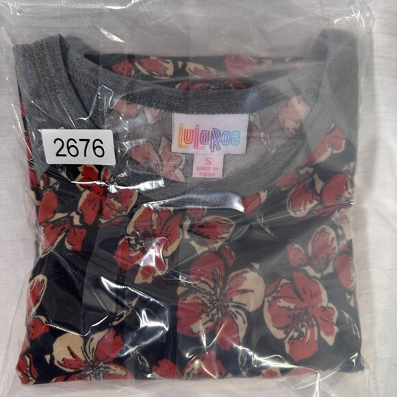 LuLaRoe RANDY Black Gray Floral Pansy Petunia Flowers Raglan Tee Shirt SMALL S - Picture 7 of 7